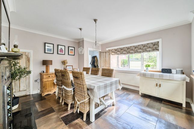 2 Park Cottage,, Twyning Green, Tewkesbury photo 4