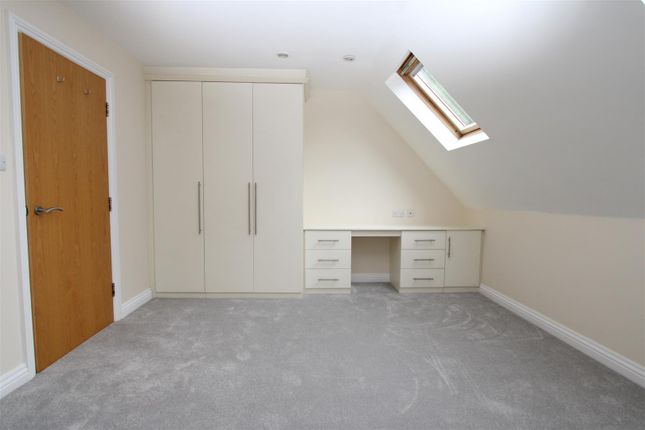 2, Jupiter Crescent, Bradford photo 5