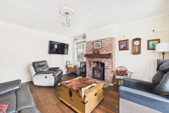 45 Carnarvon Grove, Sutton-In-Ashfield photo 4