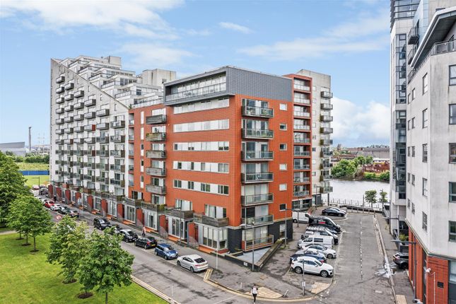 Thumbnail Flat for sale in Glasgow Harbour Terraces, Glasgow