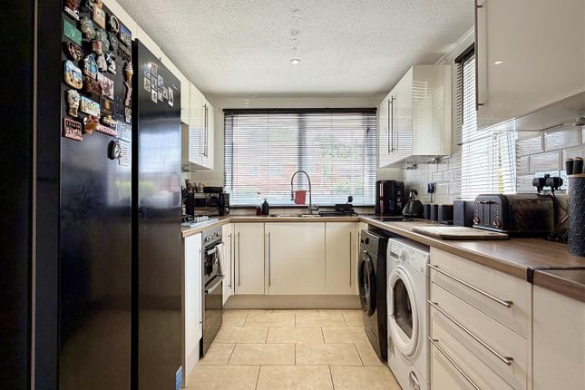 72, Bonington Drive, Hereford photo 4