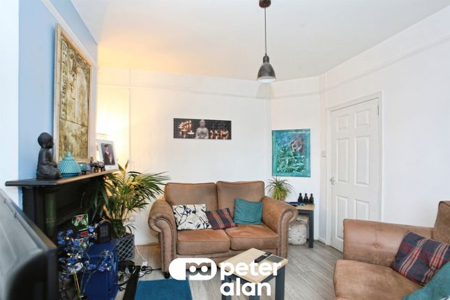 7, Llwynbach Terrace, Blackwood photo 3