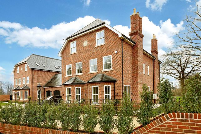Thumbnail Detached house for sale in Magnolia Grove, Beaconsfield