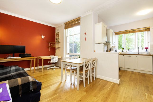 Thumbnail Flat to rent in Englefield Road, London