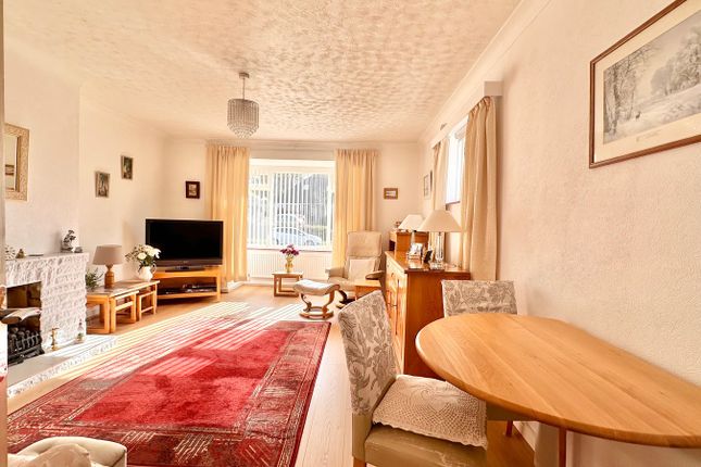 72, Birkdale, Bexhill-on-Sea photo 3