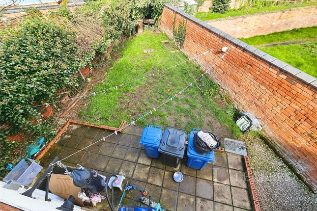 28, Wisgreaves Road, Derbyshire photo 2