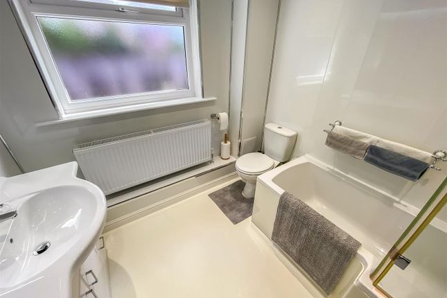 12, Stag Lane, Woodham photo 3