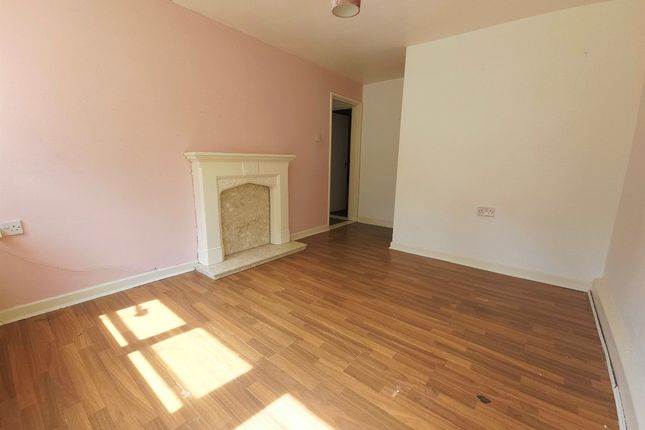 1, Levisham Close, Hull photo 3