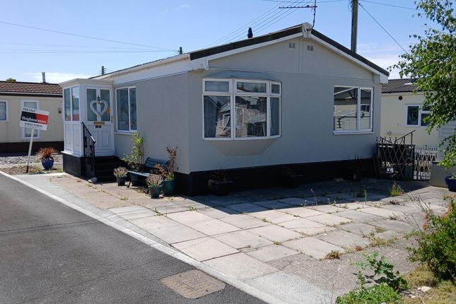 2-bed caravan on 36, Hutton Park, Weston-super-Mare, North Somerset, £90,000