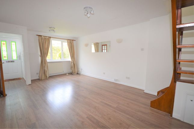 61 Rothschild Avenue, Aylesbury photo 2