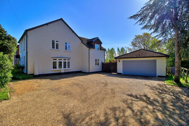 Thumbnail Detached house for sale in Brock Hill, Warfield, Bracknell