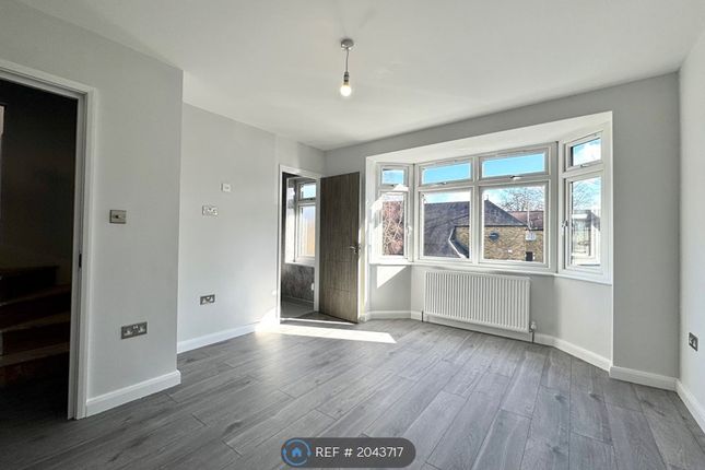 Thumbnail Room to rent in St. Malo Avenue, London