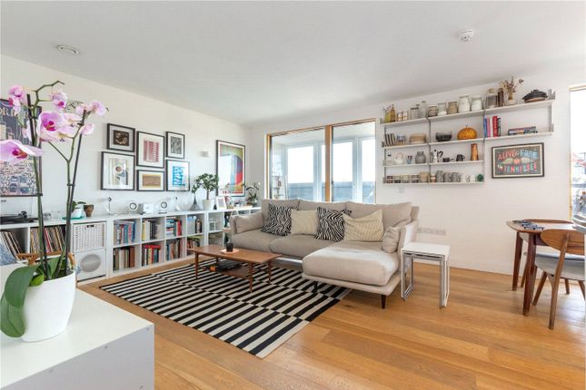 Flat 18, Bahram Court, 15, Mint Street, London photo 4