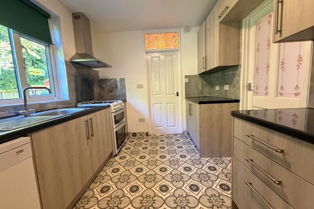 27 Franklands Drive, Preston photo 3