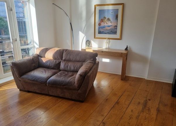 Thumbnail Flat to rent in Locksons Close, London