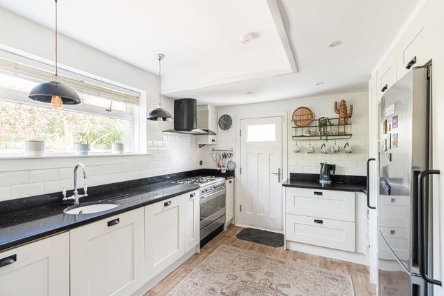 33, Cammo Grove, Edinburgh photo 4