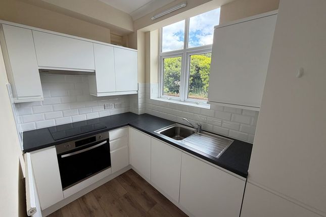 6, Kent House Gorringe Avenue, Dartford photo 3