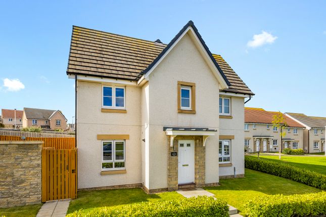 End terrace house for sale in 8 Eskfield View, Wallyford, Musselburgh, East Lothian