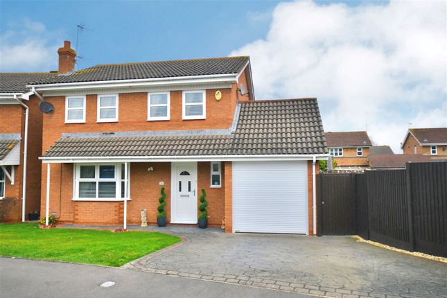 Thumbnail Detached house for sale in Celandine Way, Evesham