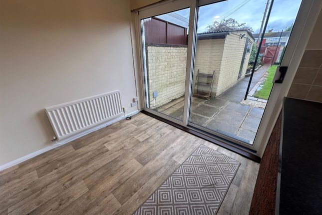 14, Cambrian Walk, Fareham photo 4