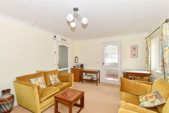 Linden Chase, Uckfield photo 3
