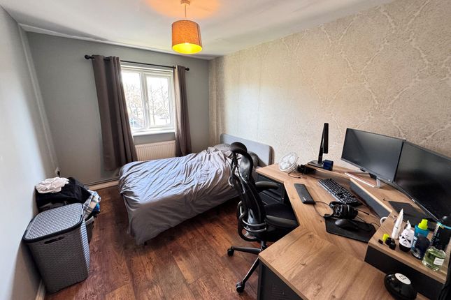 Flat 4, Sage Mews Hayfield Road, High Peak photo 4