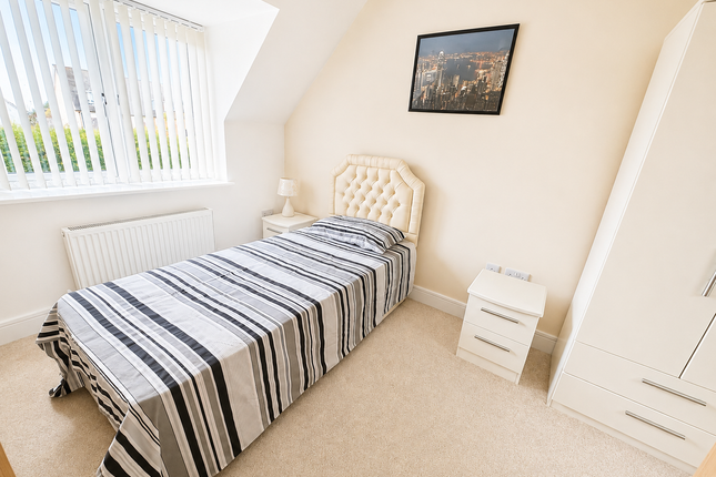 29, Hemlock Road, Coalville photo 4