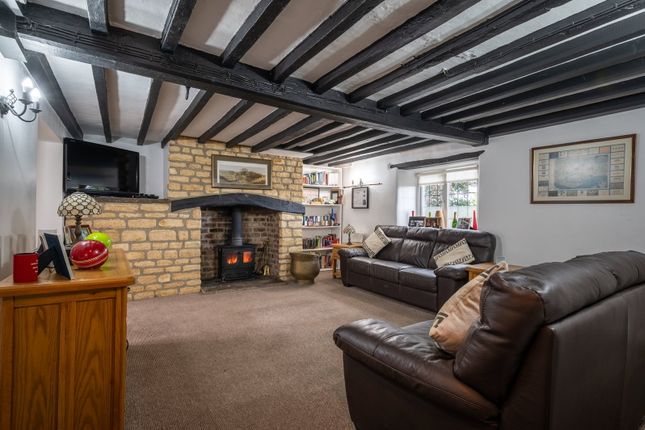 Pump Cottage, 10, Charlton Road, Banbury photo 4