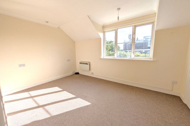 56, Sutton Court, Skegness photo 3