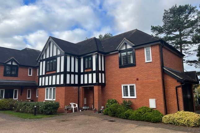 Weller Court, Finchfield, Wolverhampton WV3, 2 bedroom flat for sale