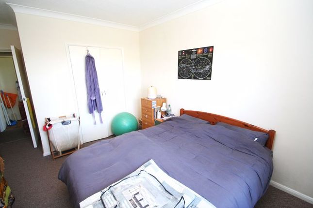 Flat to rent in The Strand, Goring-By-Sea, Worthing