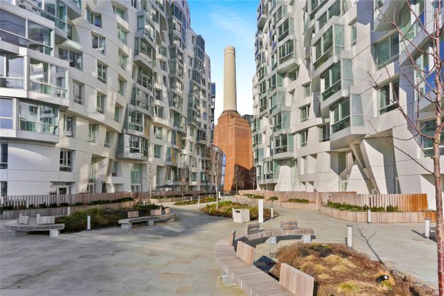 Thumbnail Flat for sale in Prospect Way, London