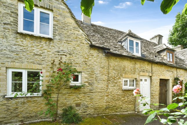 2-bed house on 2, Hall Farm Cottages, Lechlade, £160,000