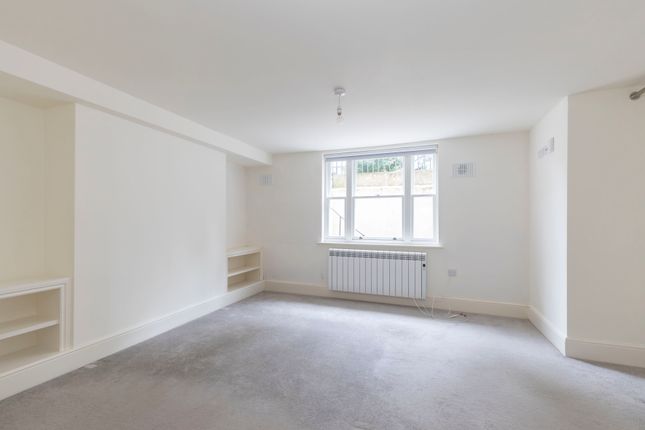 Flat 1, 105, London Road, Cheltenham photo 4