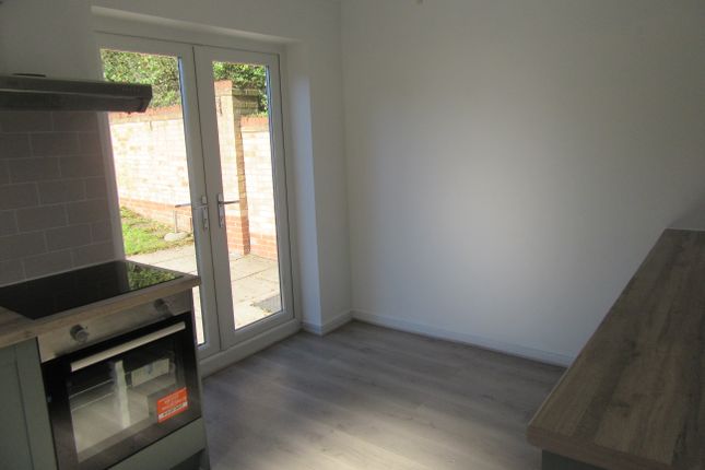 15, Lauren Close, Huyton photo 5