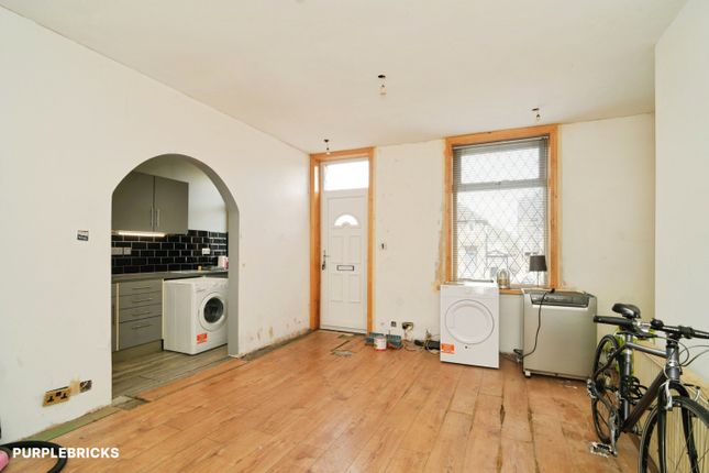 11, Olive Grove, Bradford photo 4