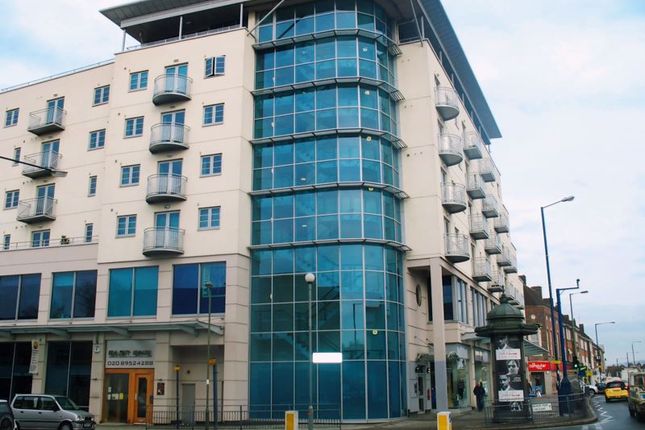 2-bed flat on Centurion House, 69 Station Road, Edgware, £450,000