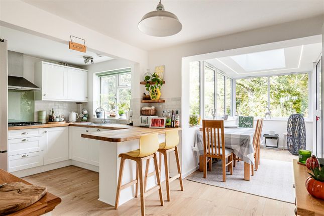 29, Quarry Hill, Haywards Heath photo 4