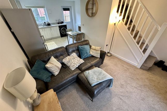 End terrace house to rent in Nicholson Close, Redhill, Nottingham