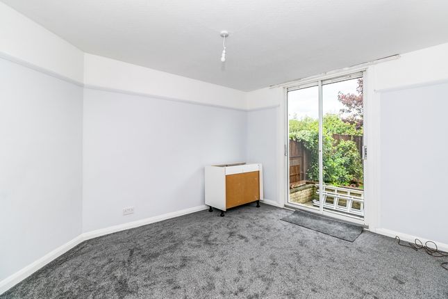 Princes Avenue, Surbiton photo 3