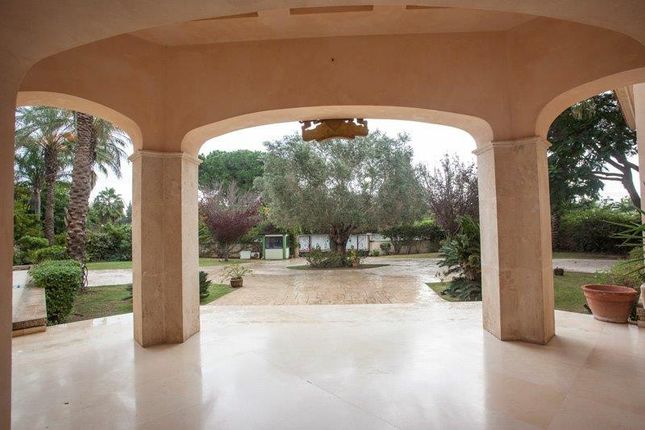 Country house for sale in Derech Hasadot 23, Kfar Shmaryahu, Israel