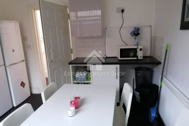 Room 3, Watson Road, Worksop photo 5