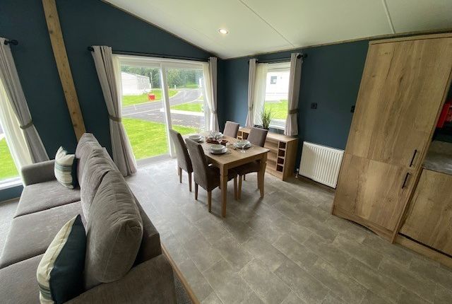 Newhaven Holiday Park, Buxton photo 4