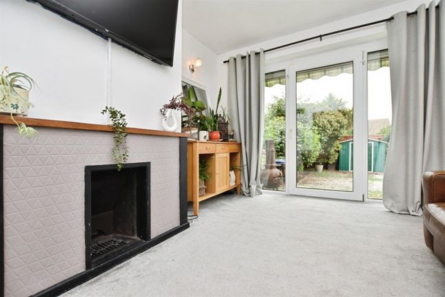71, Eastfield Road, Keyingham photo 3
