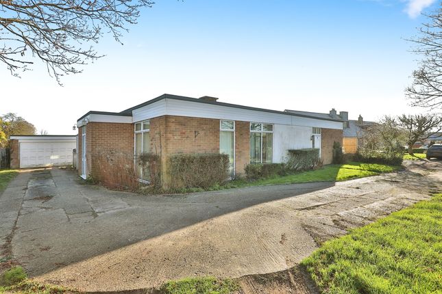 Thumbnail Detached bungalow for sale in Norwich Road, Tacolneston, Norwich