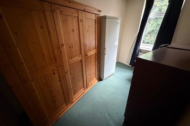 Flat 4, Hampstead House, Stockport photo 5