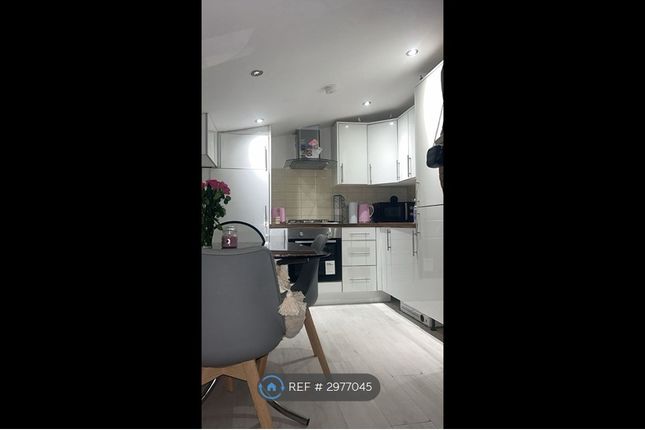 Flat, Seaview Court Pier Approach, Walton On The Naze photo 2