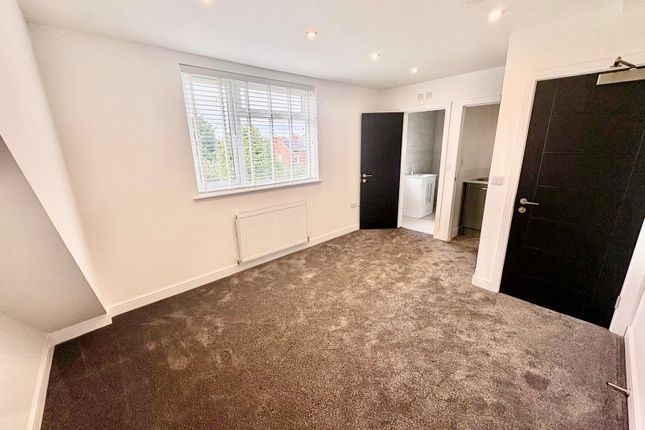 232, NOTTINGHAM photo 4