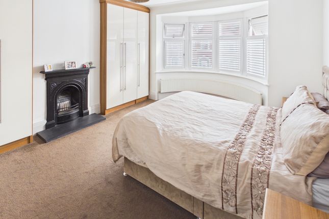 27, Collingwood Avenue, Blackpool photo 4