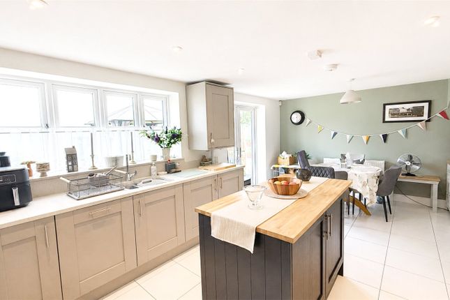 49, Benjamin Street, Wiltshire photo 4